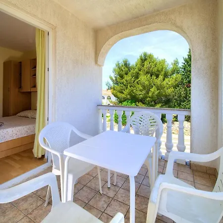 Apartamento Henrik Krk Town